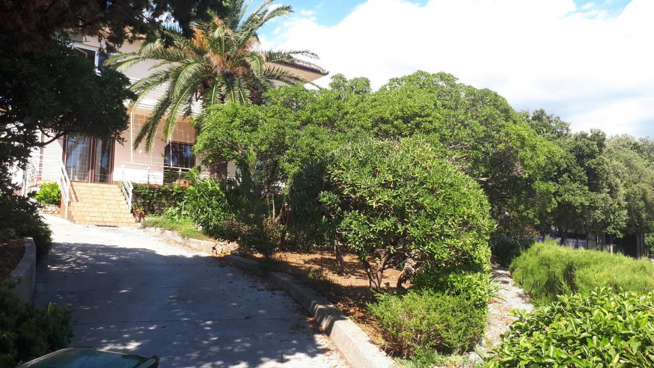 Hotel Lilianka Selce Esterno foto