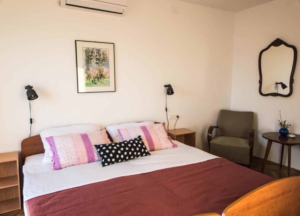 Hotel Lilianka Selce Esterno foto